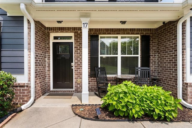 17 Twelve Oaks Dr SE, Cartersville, GA 30120 - entrance to property featuring a porch and brick siding
