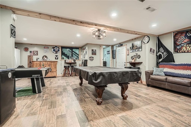 recreation room featuring light wood-style floors, billiards, and recessed lighting