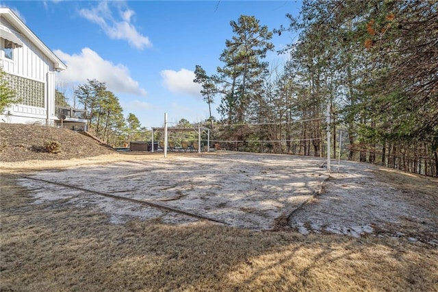 view of yard with volleyball court