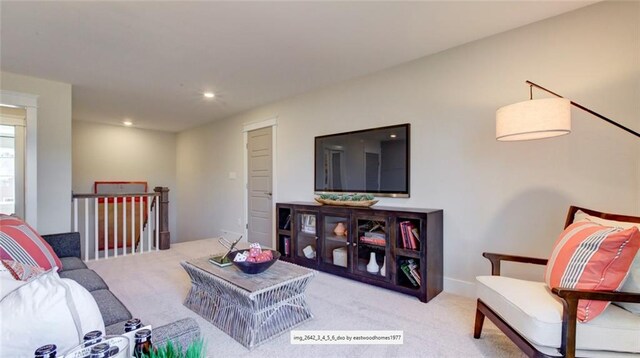 living room with carpet