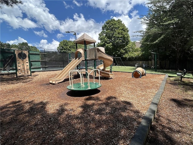 4648 Glenshire Pl, Atlanta, GA 30338 - community playground with fence