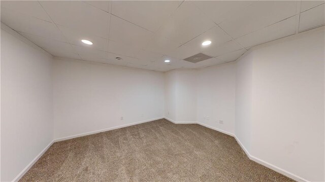 unfurnished room with carpet