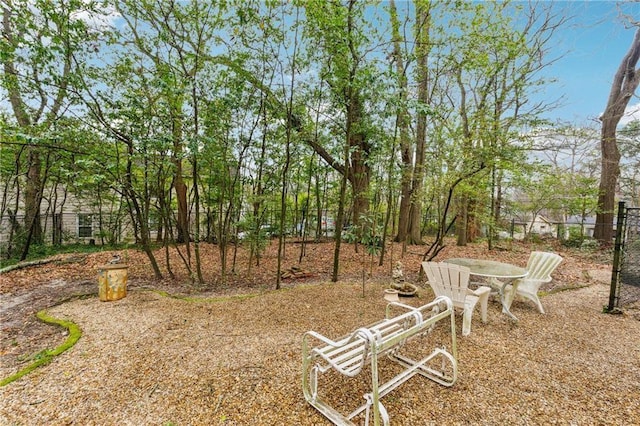 698 Bellemeade Ave NW, Atlanta, GA 30318 - view of yard