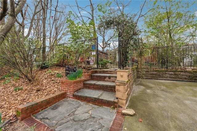 698 Bellemeade Ave NW, Atlanta, GA 30318 - view of yard with a patio
