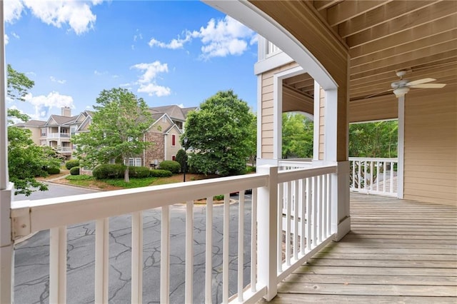 426 Pembrooke Cir Unit 426, Alpharetta, GA 30004 - balcony featuring a ceiling fan and a residential view