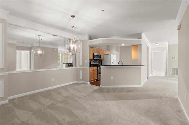 426 Pembrooke Cir Unit 426, Alpharetta, GA 30004 - kitchen featuring appliances with stainless steel finishes, light carpet, dark countertops, a chandelier, and baseboards