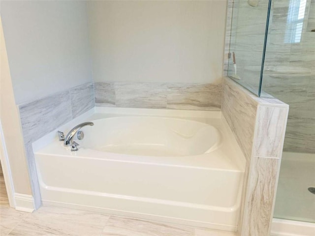 360 Hayden Cir, Woodstock, GA 30189 - full bath with a garden tub