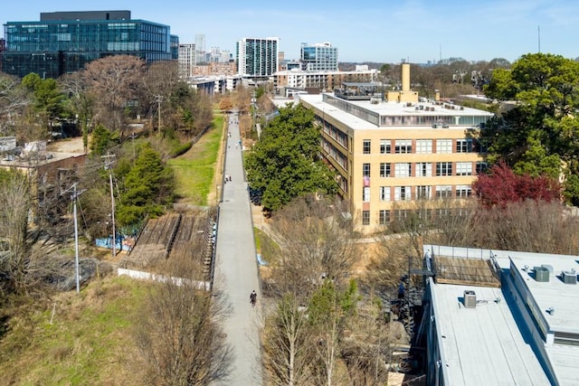 bird's eye view featuring a city view