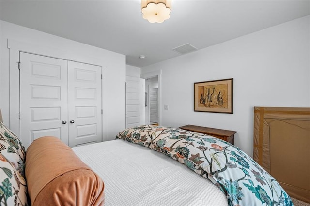 352 Davis St, Monroe, GA 30655 - bedroom with visible vents and a closet