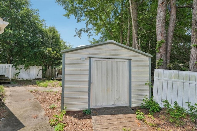 742 Redland Dr, Jonesboro, GA 30238 - view of shed