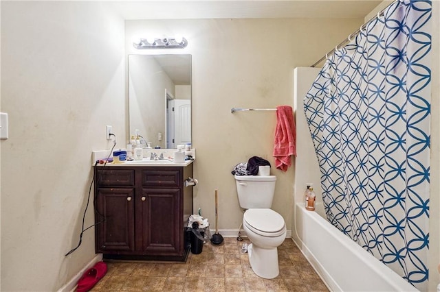 1417 Sterlingbrooke Dr, Powder Springs, GA 30127 - bathroom with vanity, toilet, shower / tub combo with curtain, and baseboards