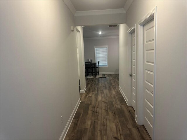 495 Sterling Creek Way, Loganville, GA 30052 - garage featuring a garage door opener