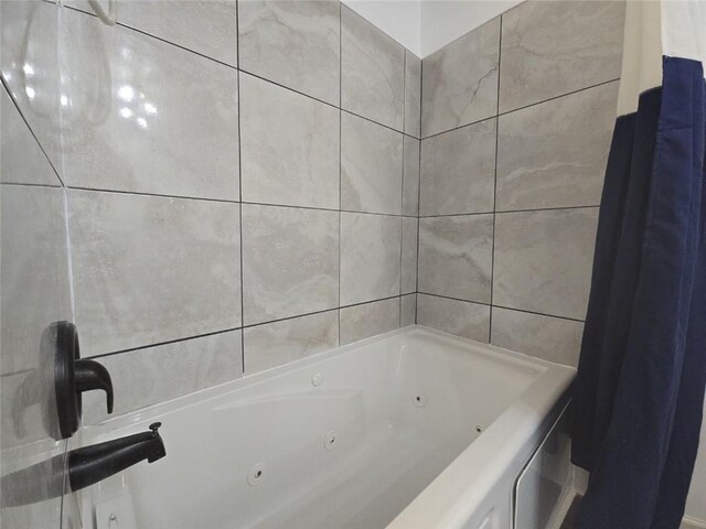 2821 NE Meadowlark Trl, Duluth, GA 30096 - view of bathroom