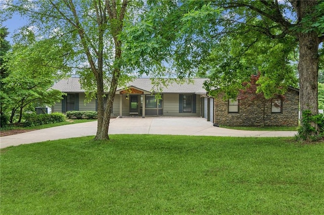 2055 Cactus Ln, Cumming, GA 30040 - single story home with driveway, a front yard, stone siding, and roof with shingles