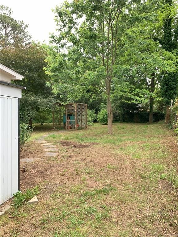 3604 Orchard Cir, Decatur, GA 30032 - view of yard
