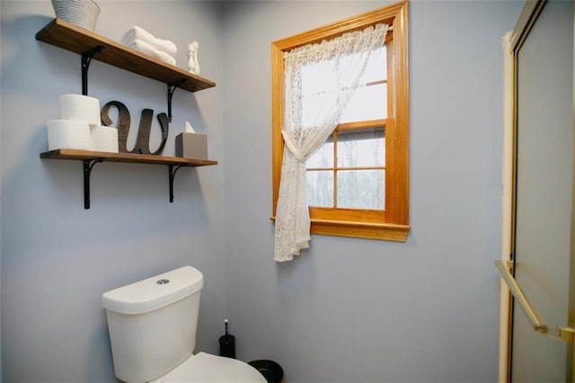 bathroom featuring toilet