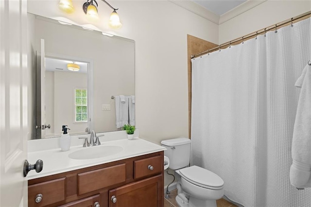 1215 Renaissance Ct SE, Mableton, GA 30126 - bathroom with vanity, crown molding, and curtained shower