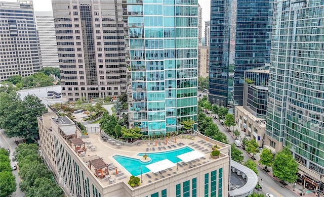 1080 Peachtree St NE Unit 2710, Atlanta, GA 30309 - view of urban area with a pool area