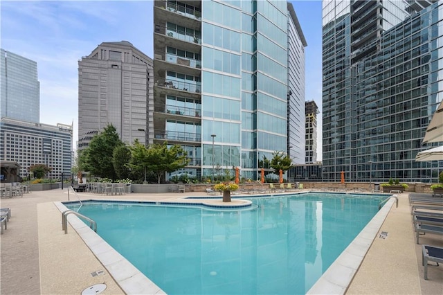 1080 Peachtree St NE Unit 2710, Atlanta, GA 30309 - view of community pool
