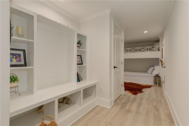 mudroom with light wood-type flooring, baseboards, crown molding, and recessed lighting