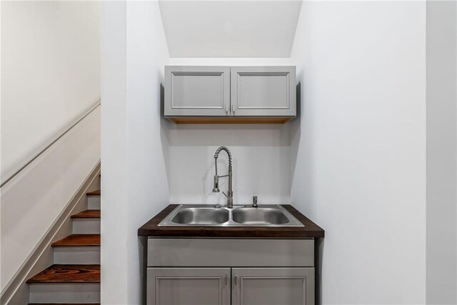 bar with a sink
