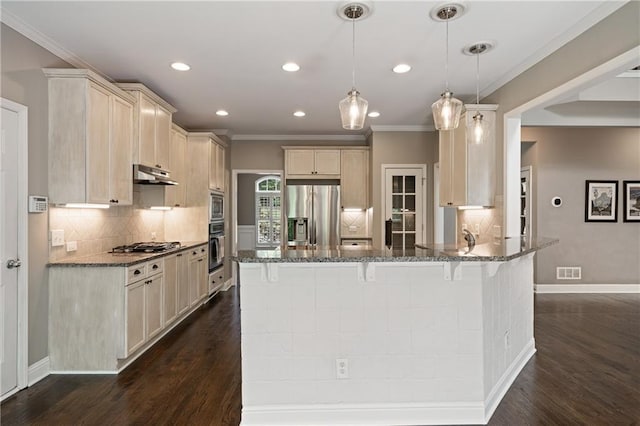 1758 Rosehedge Way NW, Kennesaw, GA 30152 - kitchen with appliances with stainless steel finishes, under cabinet range hood, a peninsula, a breakfast bar, and ornamental molding