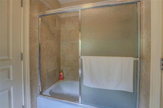 95 Weslyan Way, Oxford, GA 30054 - full bath with a bathtub and an enclosed shower