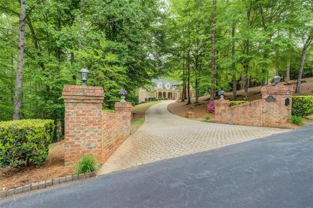 95 Weslyan Way, Oxford, GA 30054 - surrounding community featuring driveway