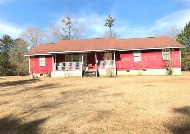 2970 Frederick Dr, Dry Branch, GA 31020 - single story home featuring crawl space, covered porch, and a front lawn
