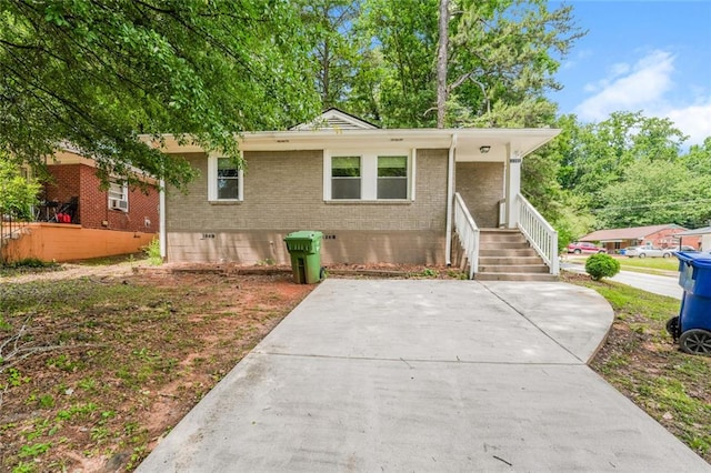 1381 Benteen Way SE, Atlanta, GA 30315 - view of front facade featuring brick siding and crawl space