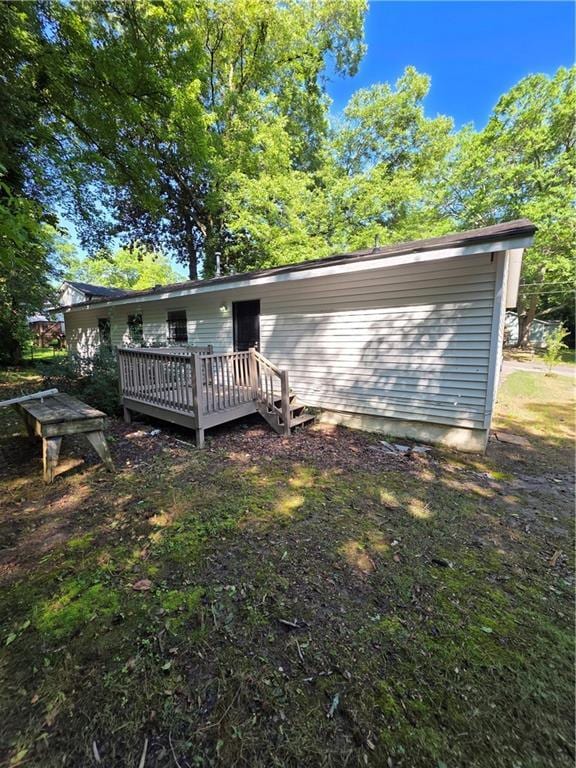 2802 3rd Ave SW, Atlanta, GA 30315 - rear view of property featuring a wooden deck