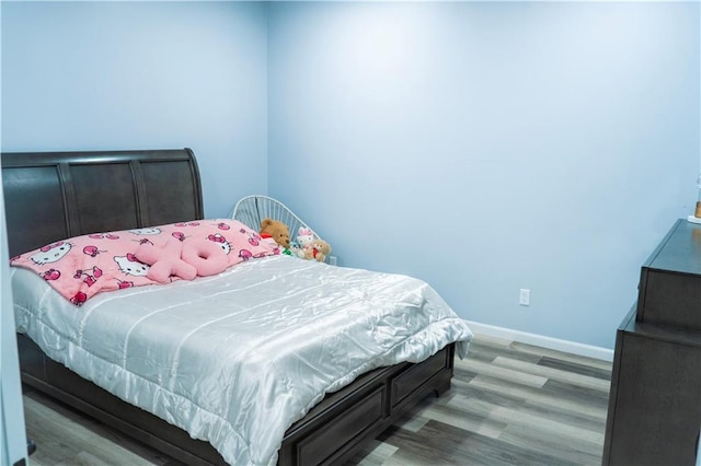 991 Lakemont Dr, Gainesville, GA 30501 - bedroom with wood finished floors and baseboards