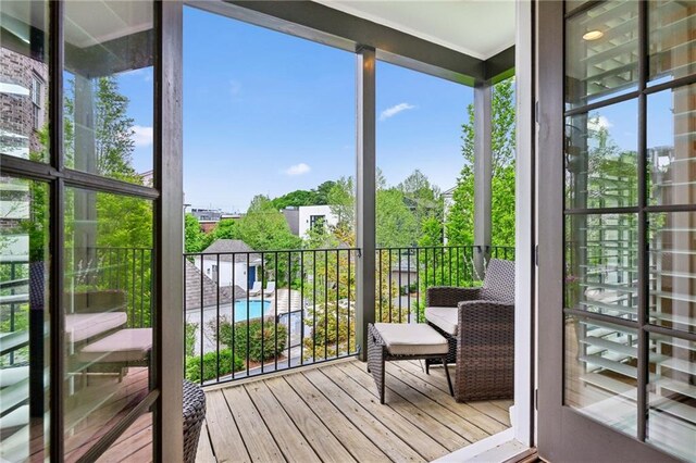 view of sunroom / solarium