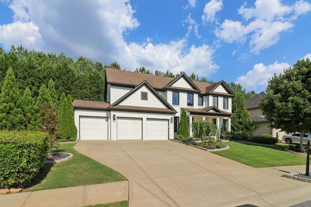 view of front of house featuring a front yard