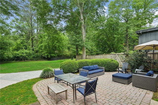 view of patio with outdoor lounge area