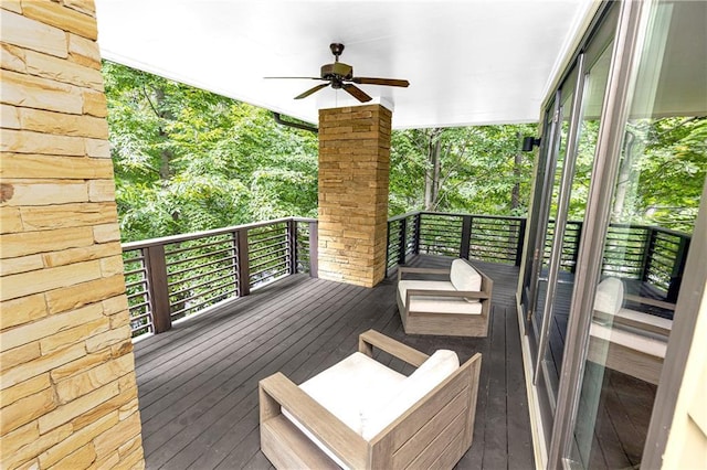 deck with ceiling fan