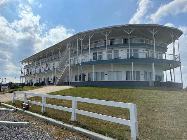 view of building exterior featuring central AC unit