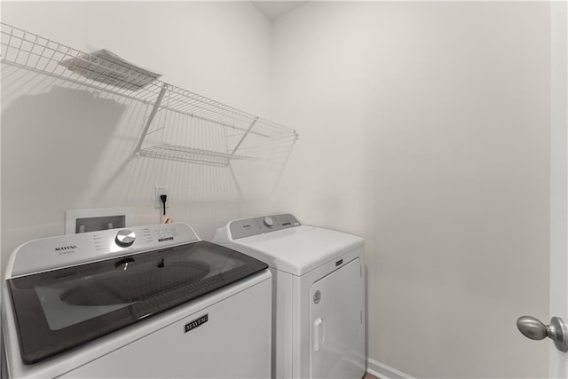 1278 Daurian Dr, Statham, GA 30666 - laundry room with independent washer and dryer