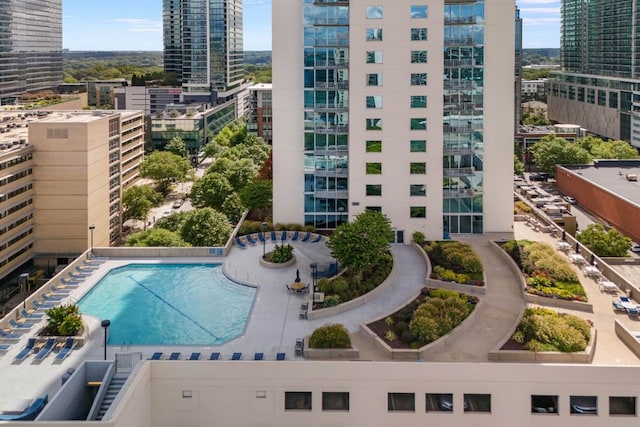 view of swimming pool