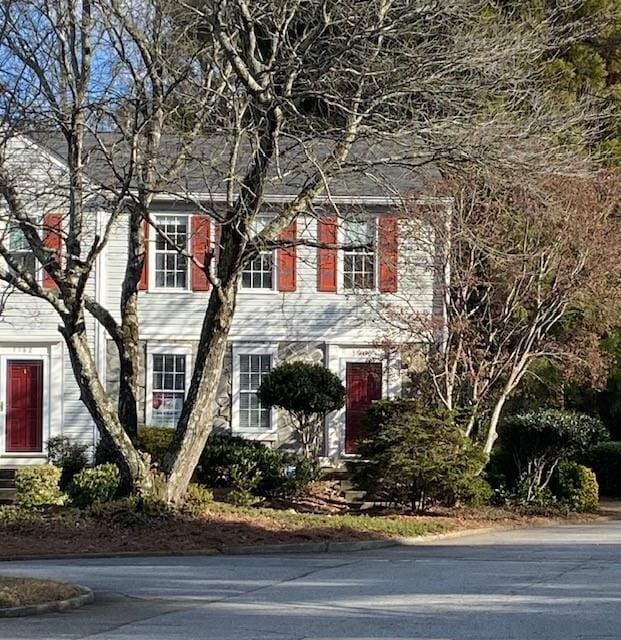 view of colonial inspired home