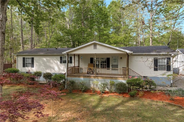 1437 Frank Lovell Rd, Clarkesville, GA 30523 - view of front of home featuring covered porch and a front yard