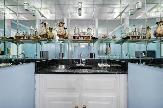 210 N Wesleyan Cir, Macon, GA 31210 - view of indoor wet bar