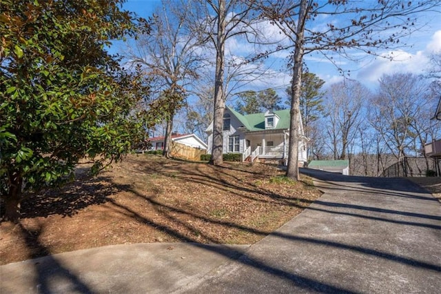 view of front of property