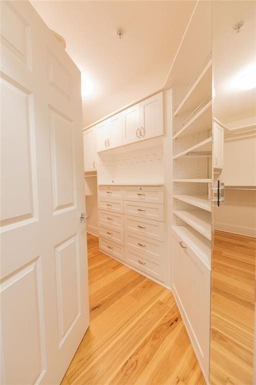 4100 Paces Walk SE Unit 4306, Atlanta, GA 30339 - spacious closet featuring light wood-type flooring