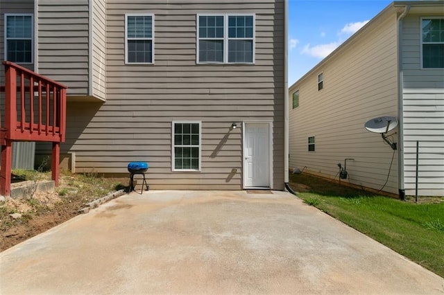 829 Castlebottom Dr, Lawrenceville, GA 30045 - view of rear view of house