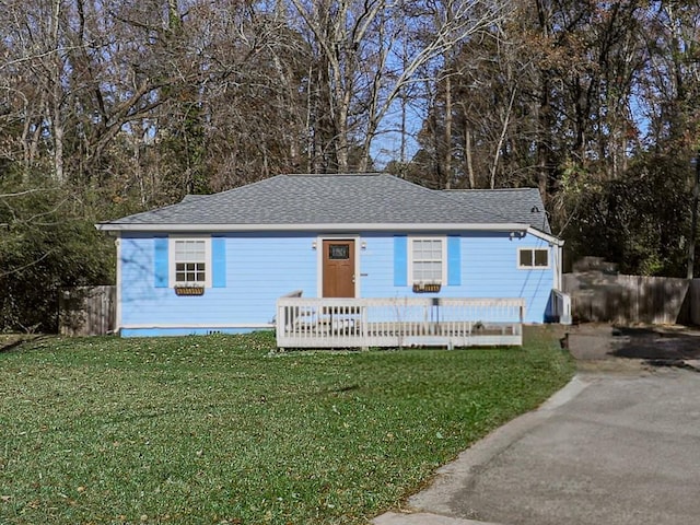 view of front of home with a front yard