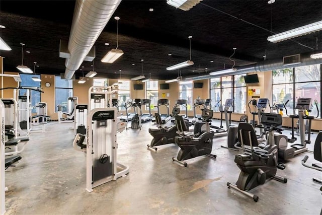 workout area featuring visible vents
