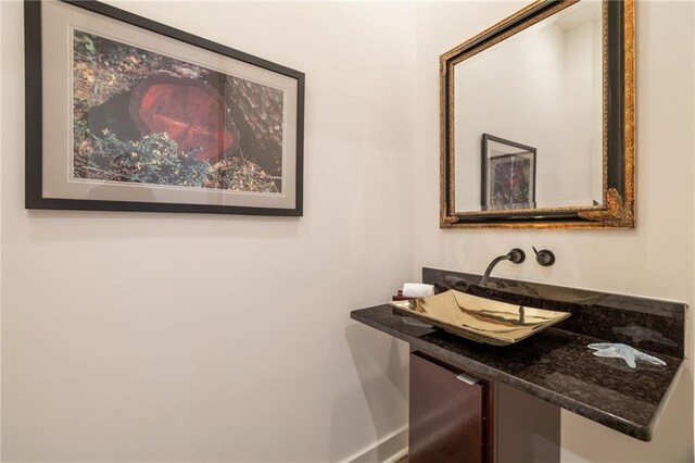 4835 Merlendale Ct, Atlanta, GA 30327 - view of bathroom