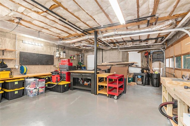 324 Kibbee Rd, Mcdonough, GA 30252 - basement featuring a workshop area