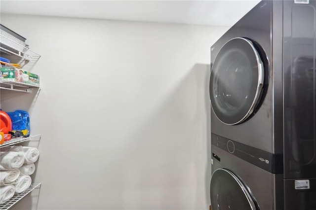 97 Griffin St NW, Atlanta, GA 30314 - laundry area featuring stacked washer / dryer